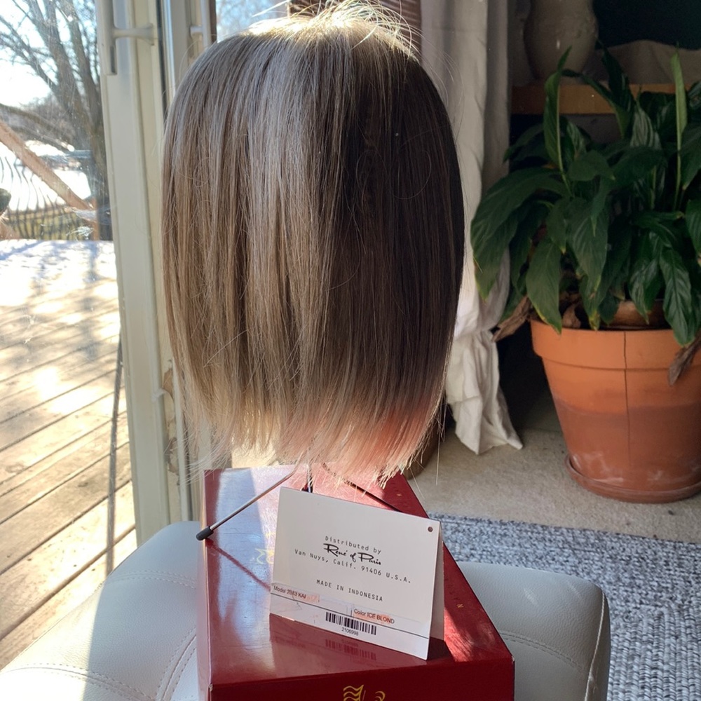 Kai Ice Blond Rene of Paris wig